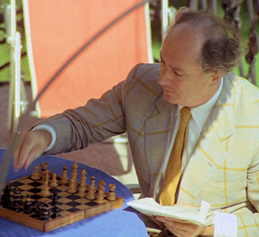 Kubelk used to play alone famous chess parties